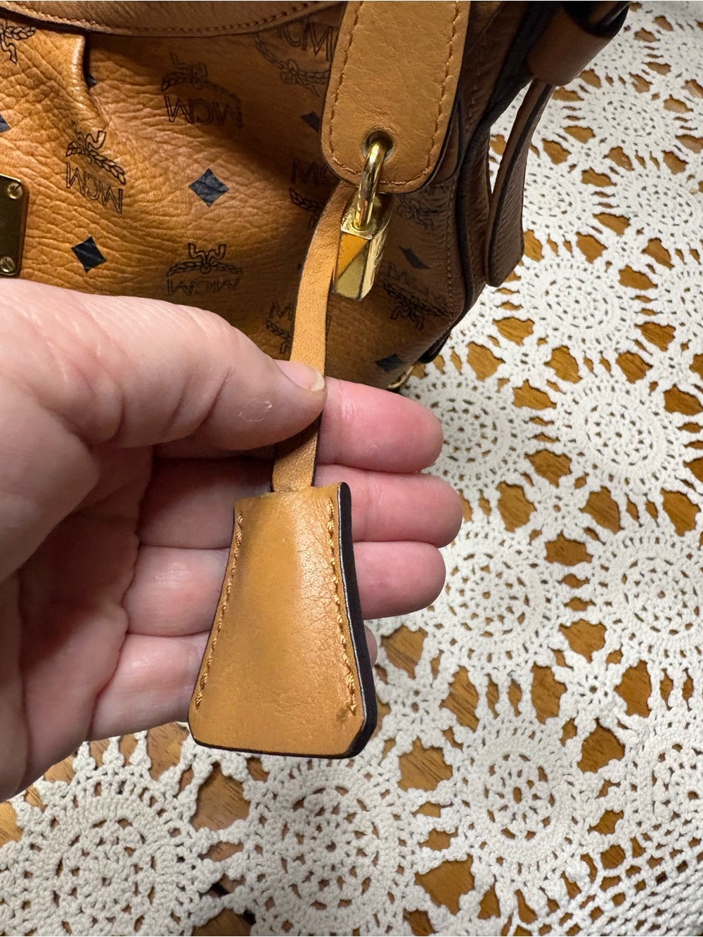 MCM Visetos Cognac Hobo Shoulder Bag Lock Key Clochette - Picture 5 of 13